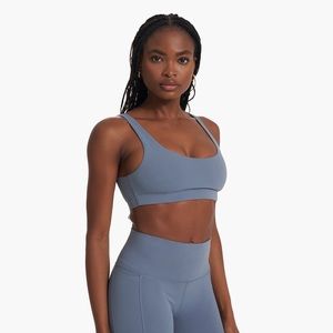 NWT vuori daily bra light azure